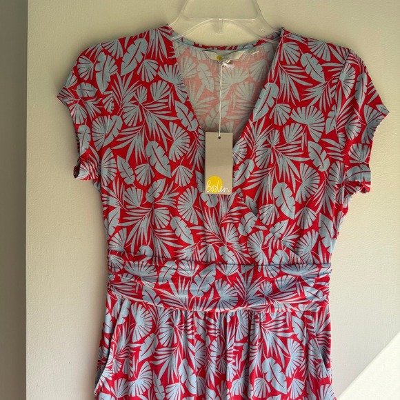 NWT Boden Dress Women's US 6P UK 10P Red Blue Leaf Print V-Neck Short Sleeve - Picture 2 of 8